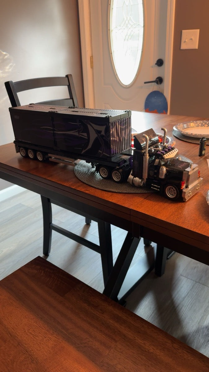 Second buyer-submitted photo from the same Heavy Duty Truck build set
